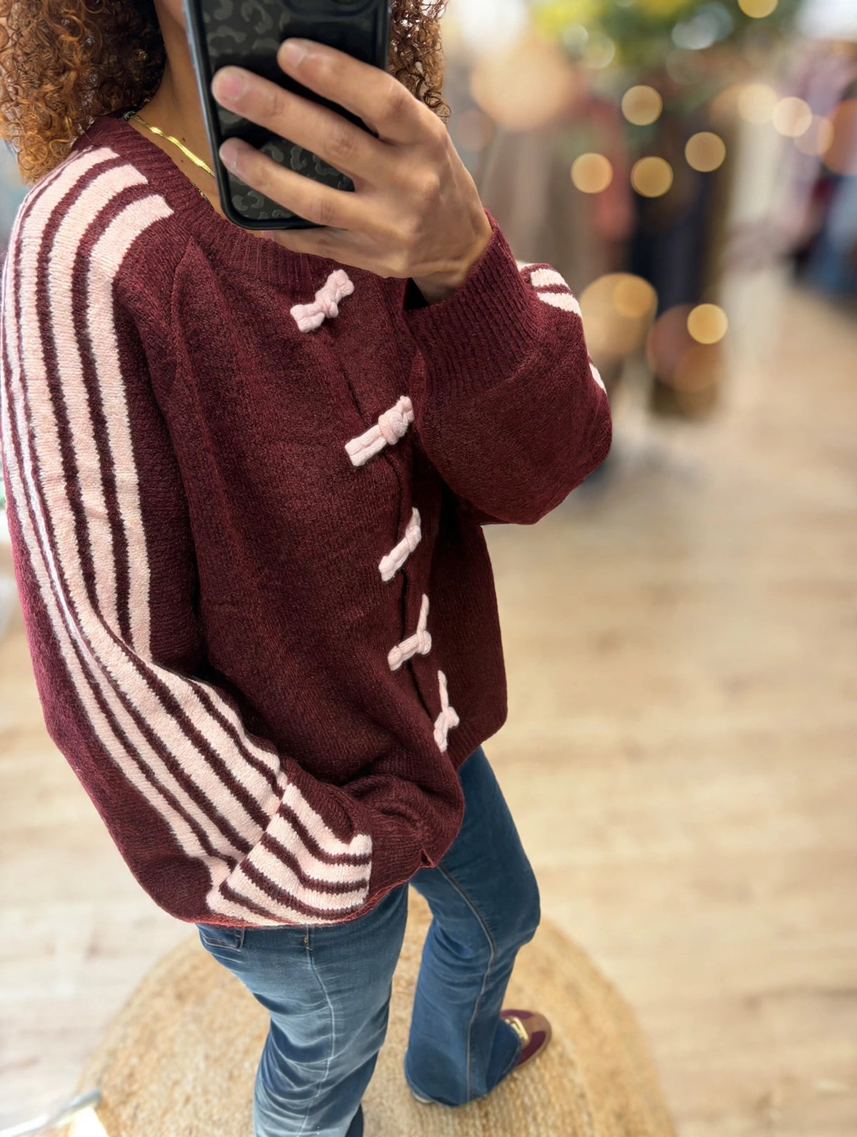 Gilet Femme en Maille ALIX - Bordeaux, Manches Ballon & Brandebourgs