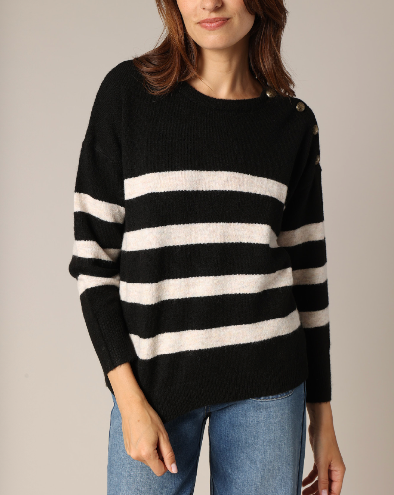 Pull femme marinière FRANCINE à rayures, épaule boutonnée, coupe ample.