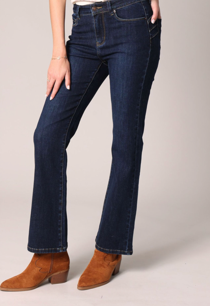 Jean femme ALICIA coupe bootcut taille haute, denim stretch, effet push-up.